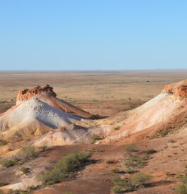 Halte dans l'Outback australien Coober Pedy