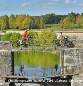 Pédaler sur les pistes cyclables de la Loire