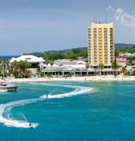 La Jamaïque en vue lors d'une croisière Crystal Cruises