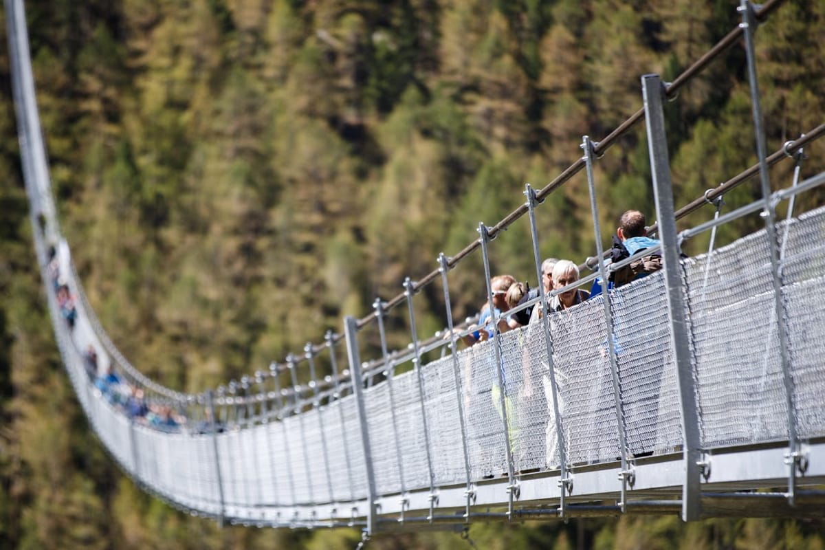 Le plus long pont suspendu suisse