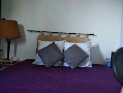 Dormir avec des oreillers de la Compagnie du Blanc