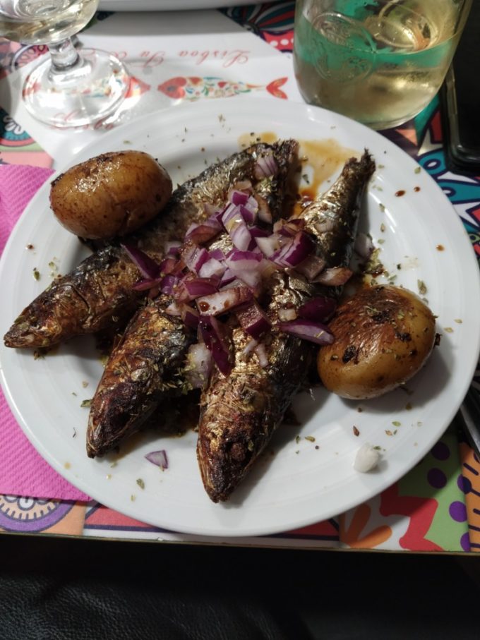 Des sardines grillées, plats du Portugal