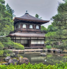 Visiter le pavillon d'or à Kyoto