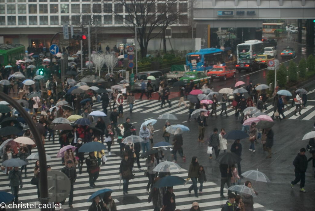 1 million de personnes se croisent ici chaque jour à Tokyo