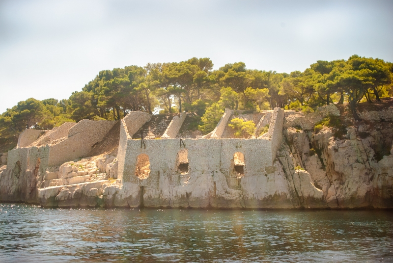 Des constructions passées dans les calanques de Marseille