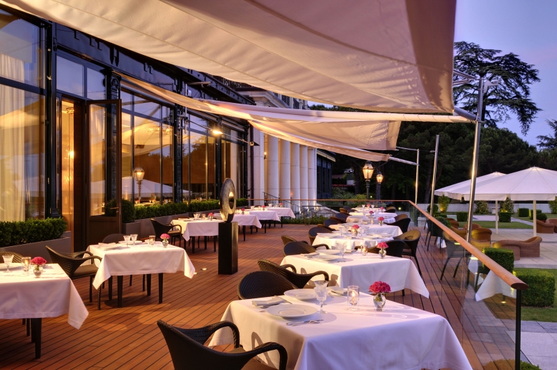Le restaurant du Beau-Rivage Palace Lausanne élu « Meilleur Hôtel de Ville en Suisse »