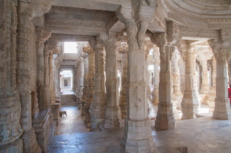 C'est immense, le temple de Ranakpur Inde