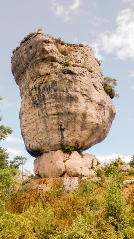 Un rocher à Montpellier le Vieux, le Bryce Canyon à la française