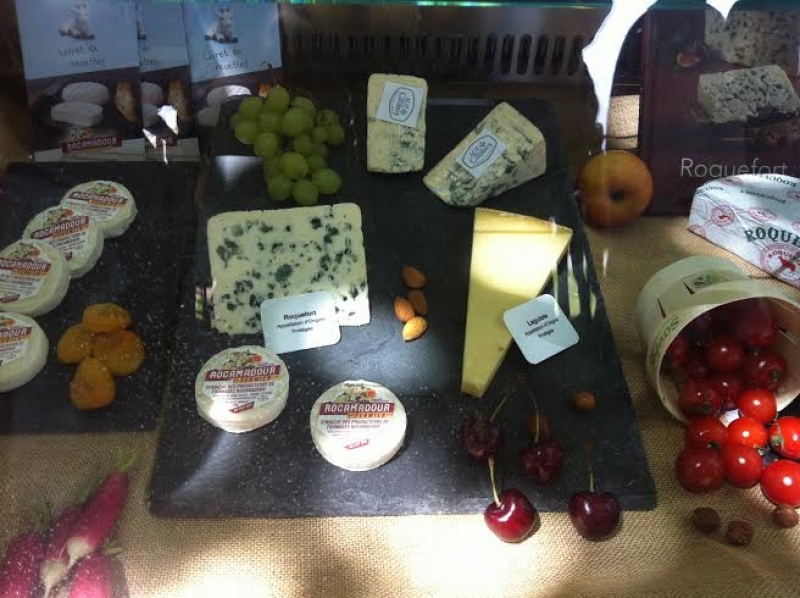 Les fromages traditionnels à ce repas Qualivores à Toulouse